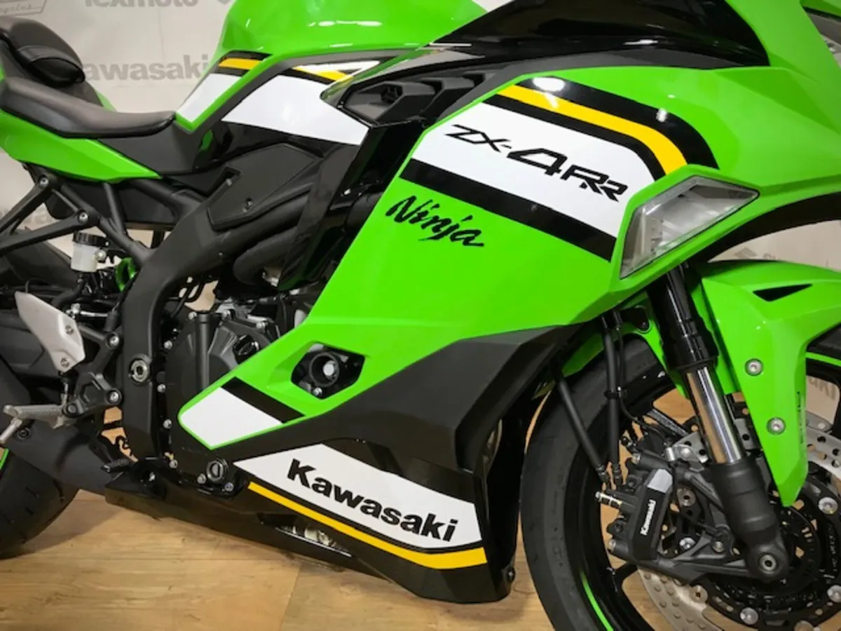 Kawasaki NINJA ZX-4RR - Image 4