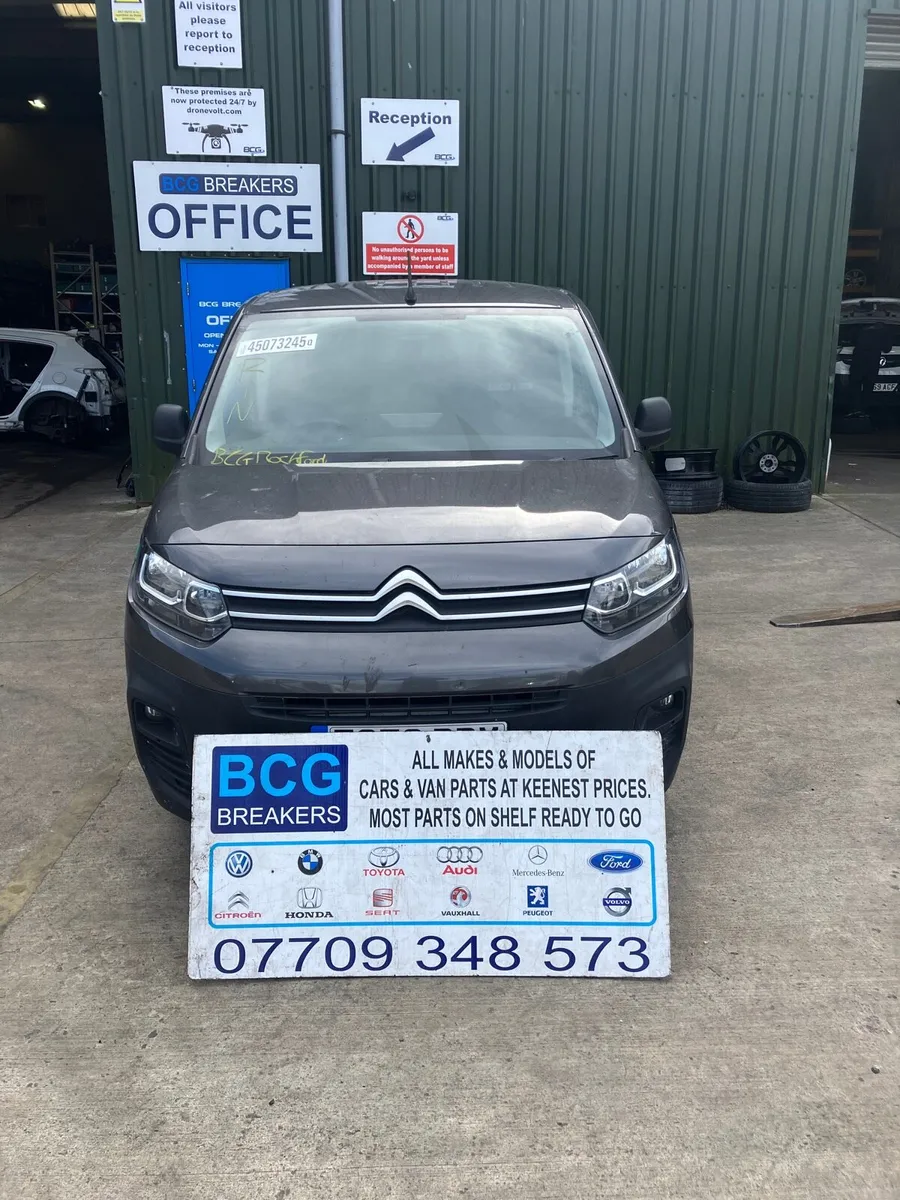 2023 Berlingo parts breaking