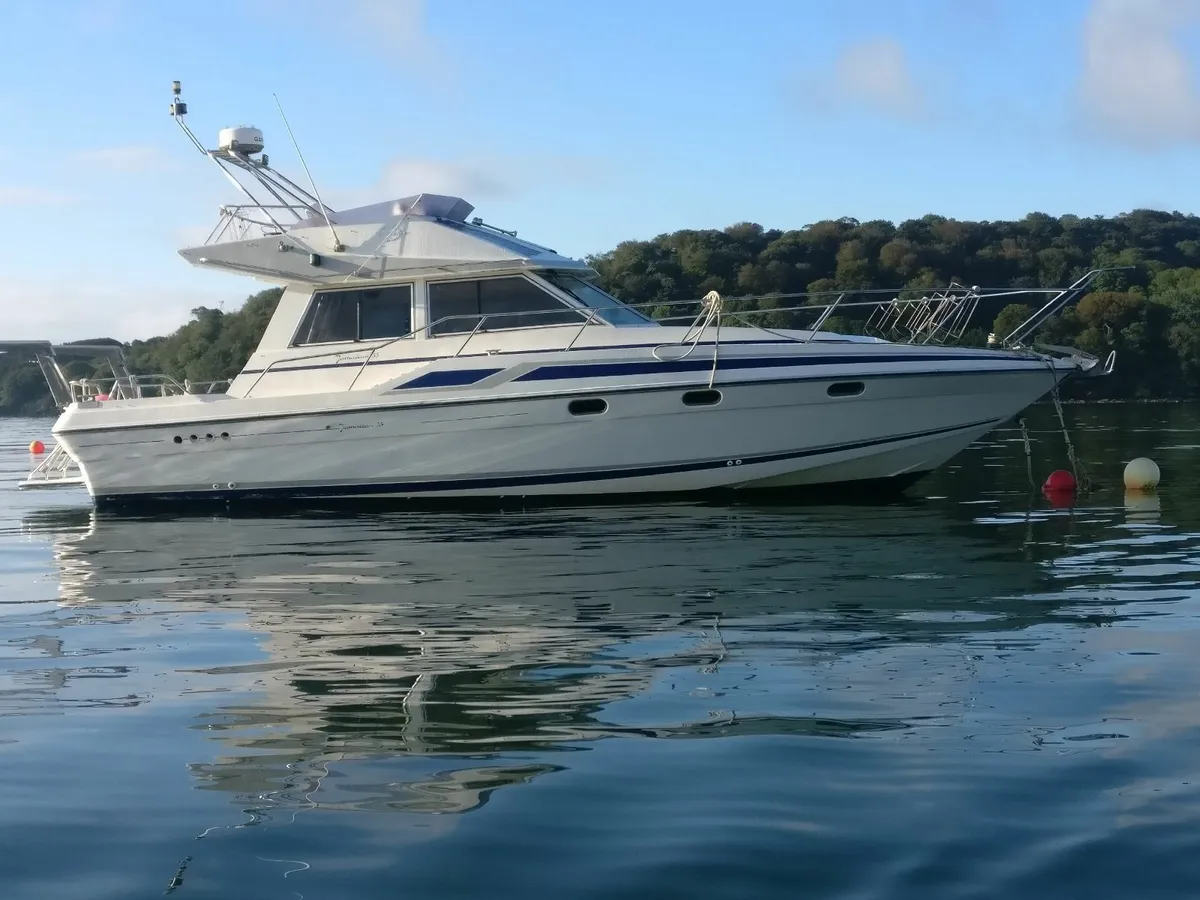 Sunseeker Jamaican 35 Flybridge Motor Cruiser p/x - Image 3