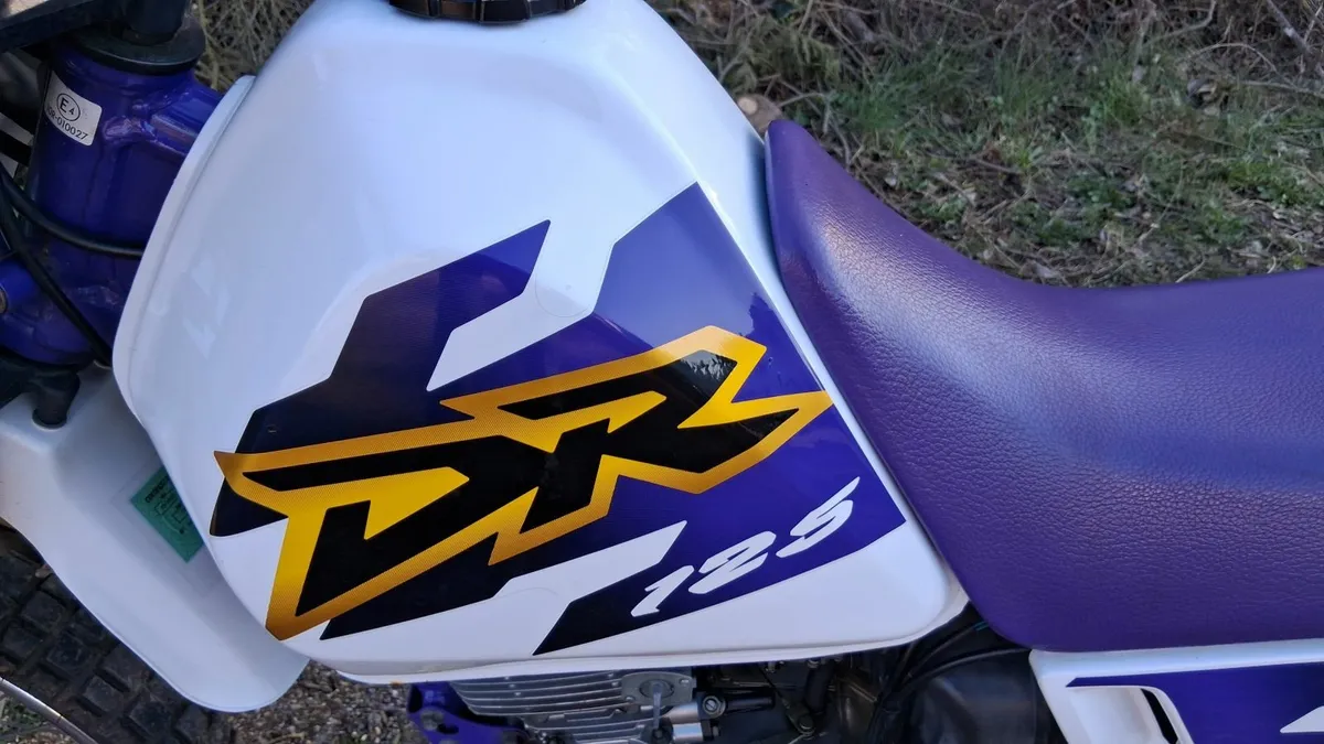 Suzuki DR125   1st Class! - Image 4