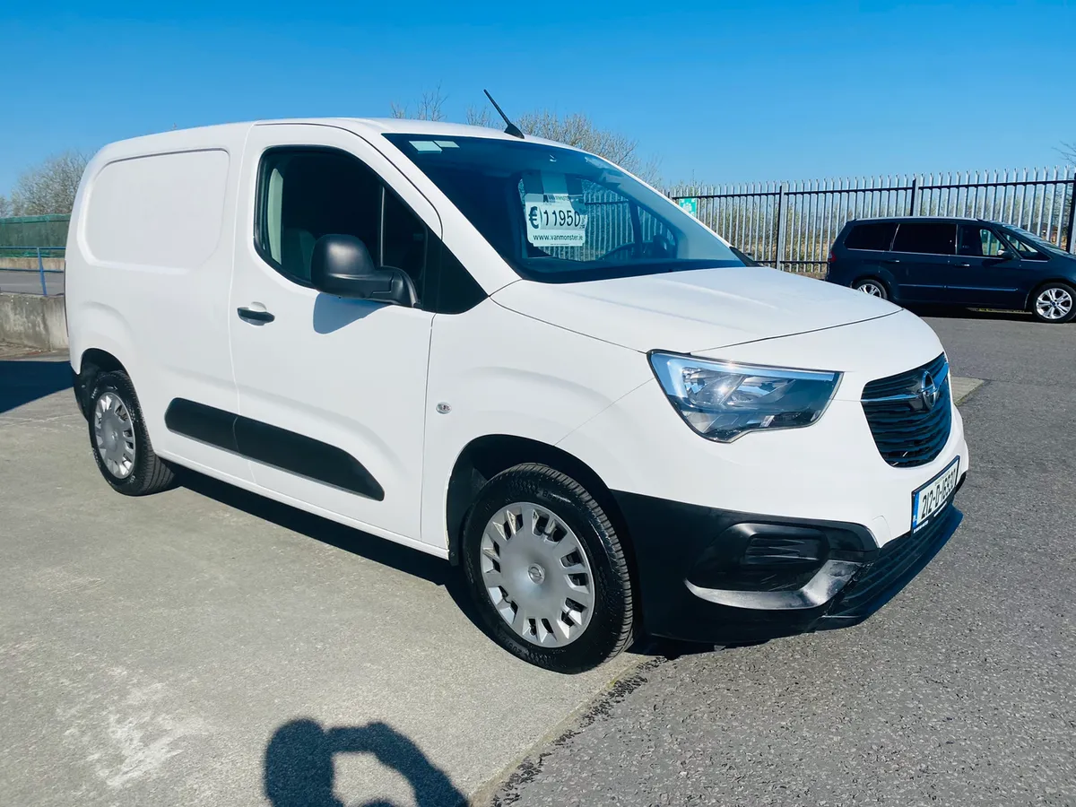 212 Opel Combo 1.5 €10,450 + VAT - Image 3