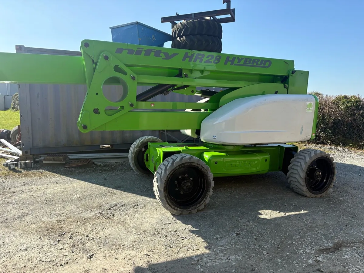 Nifty Lift HR28 - Image 4