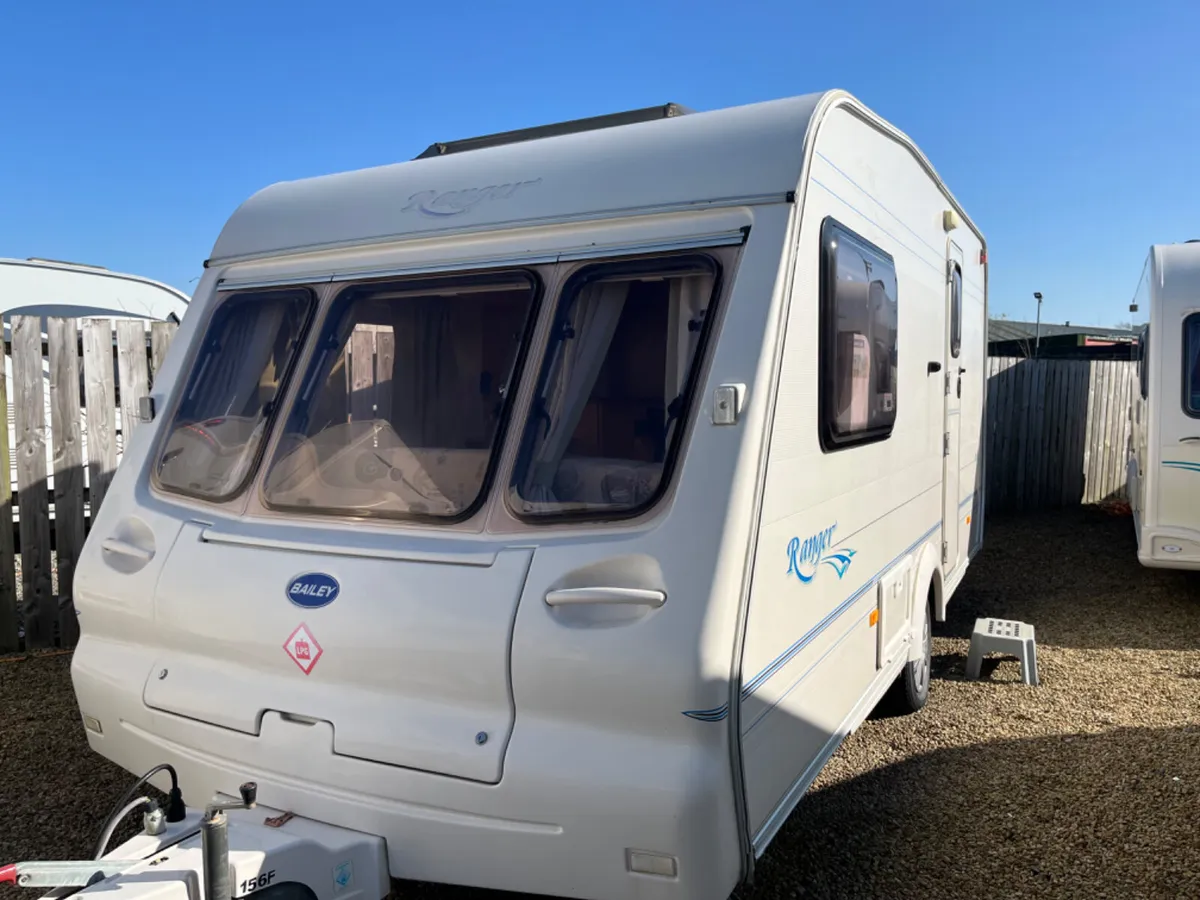 2003 BAILEY RANGER 460 2/3 BERTH CARAVAN - Image 1