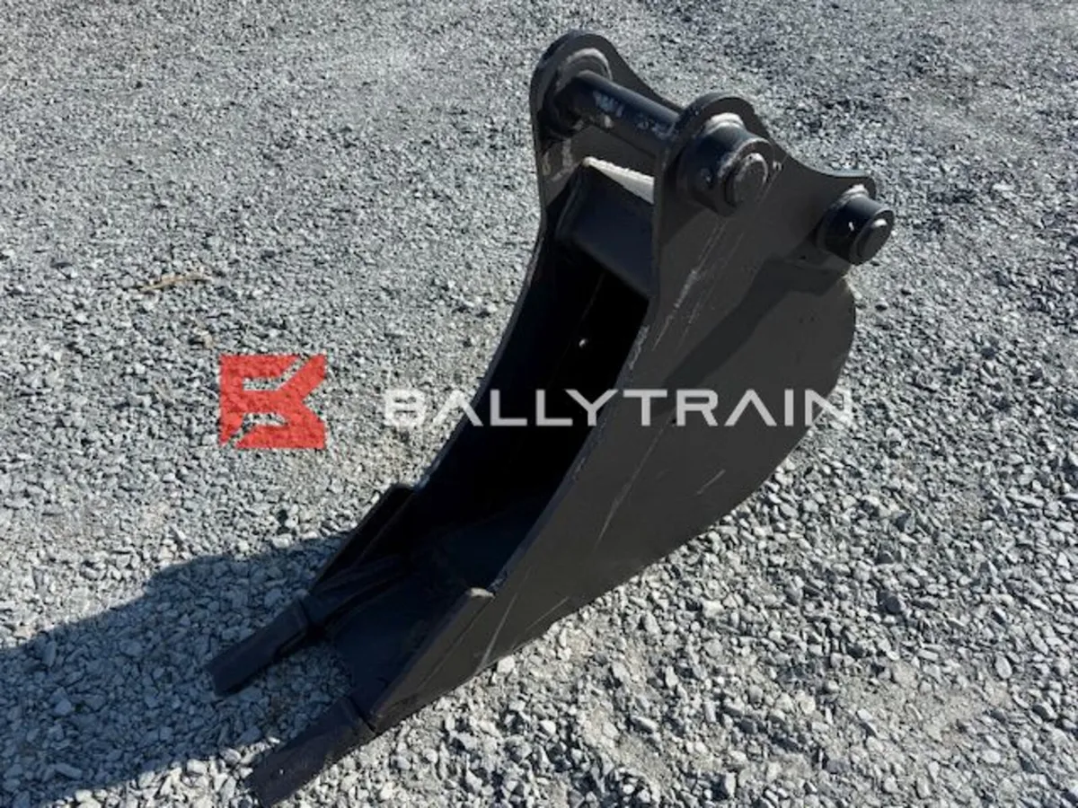 New 65mm Foot Digging Bucket - Image 1