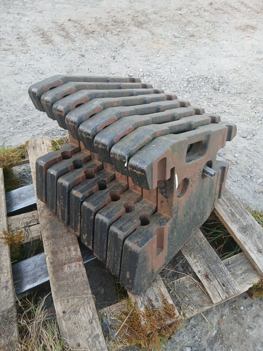 Deutz weights for sale. - Image 4