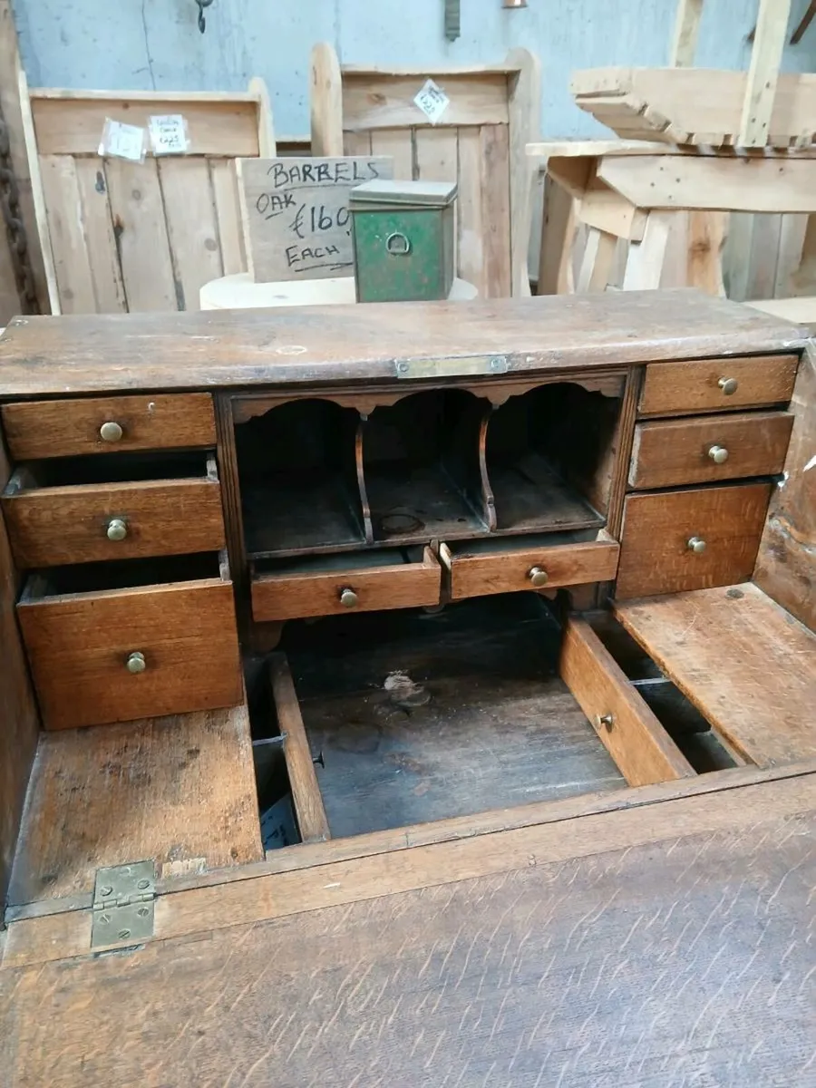 Corner cabinets and blanket boxes - Image 4