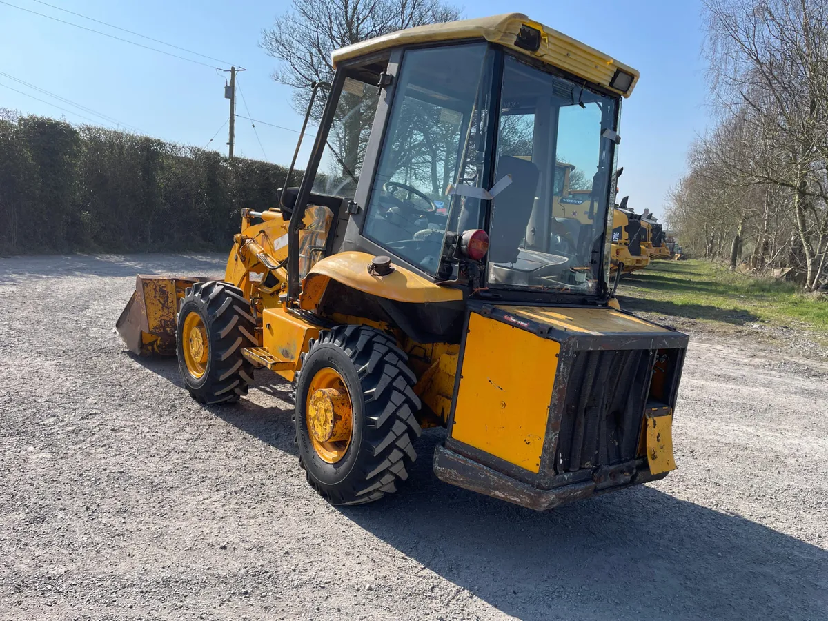 JCB 2CX Loader - Image 4