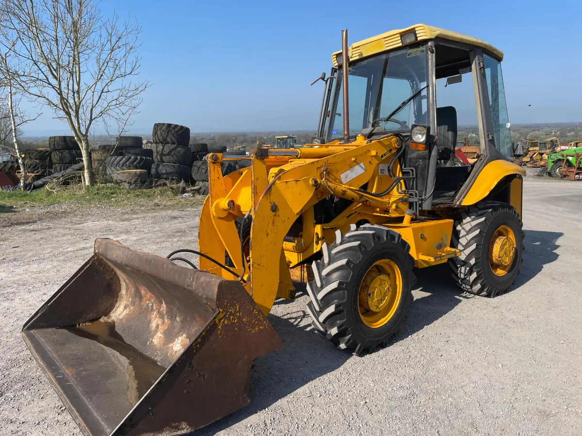JCB 2CX Loader - Image 3