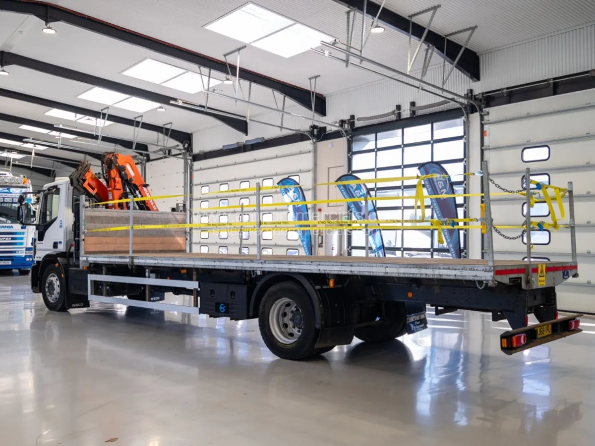 2018 (68) IVECO EUROCARGO 180 4X2 CRANE MOUNTED FL - Image 4