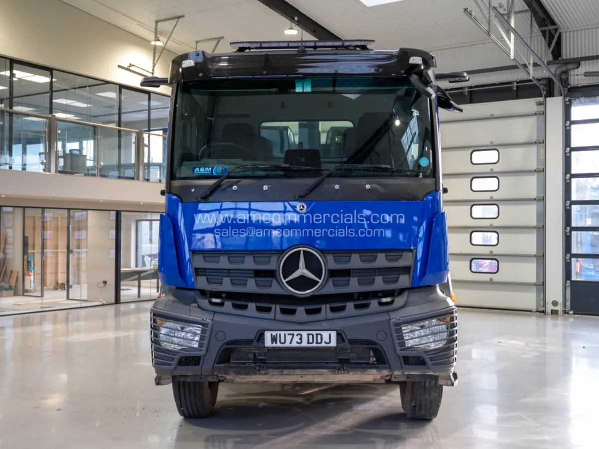 2024 (73) MERCEDES-BENZ AROCS 3240 TIPPER 32 TONNE - Image 4