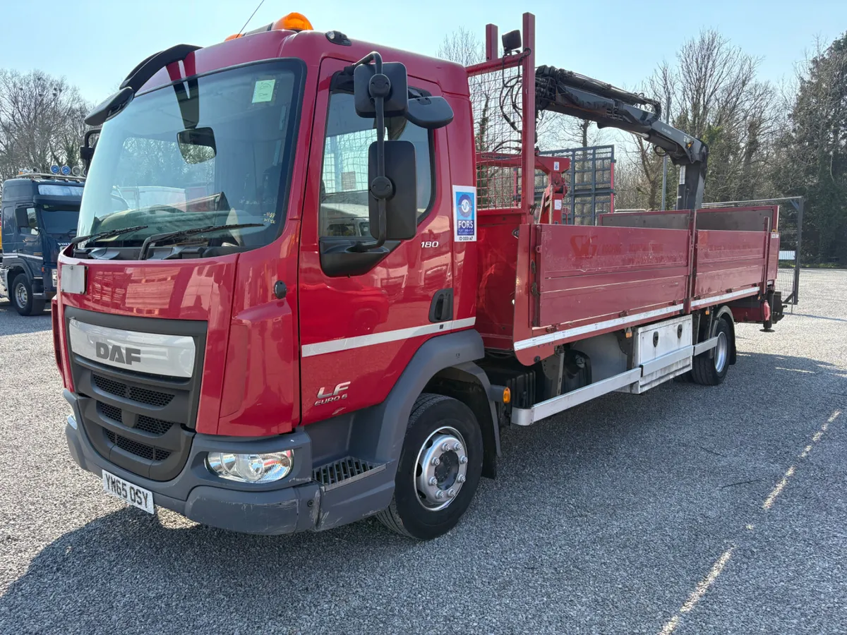 2015 DAF LF 180 12Ton Flatbed & Crane - Image 1