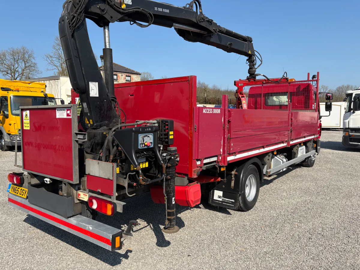 2015 DAF LF 180 12Ton Flatbed & Crane - Image 3