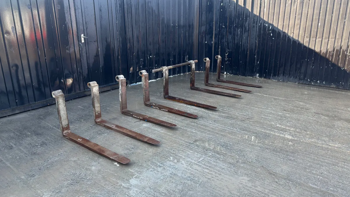 Q-Fit Pallet Forks - Image 1