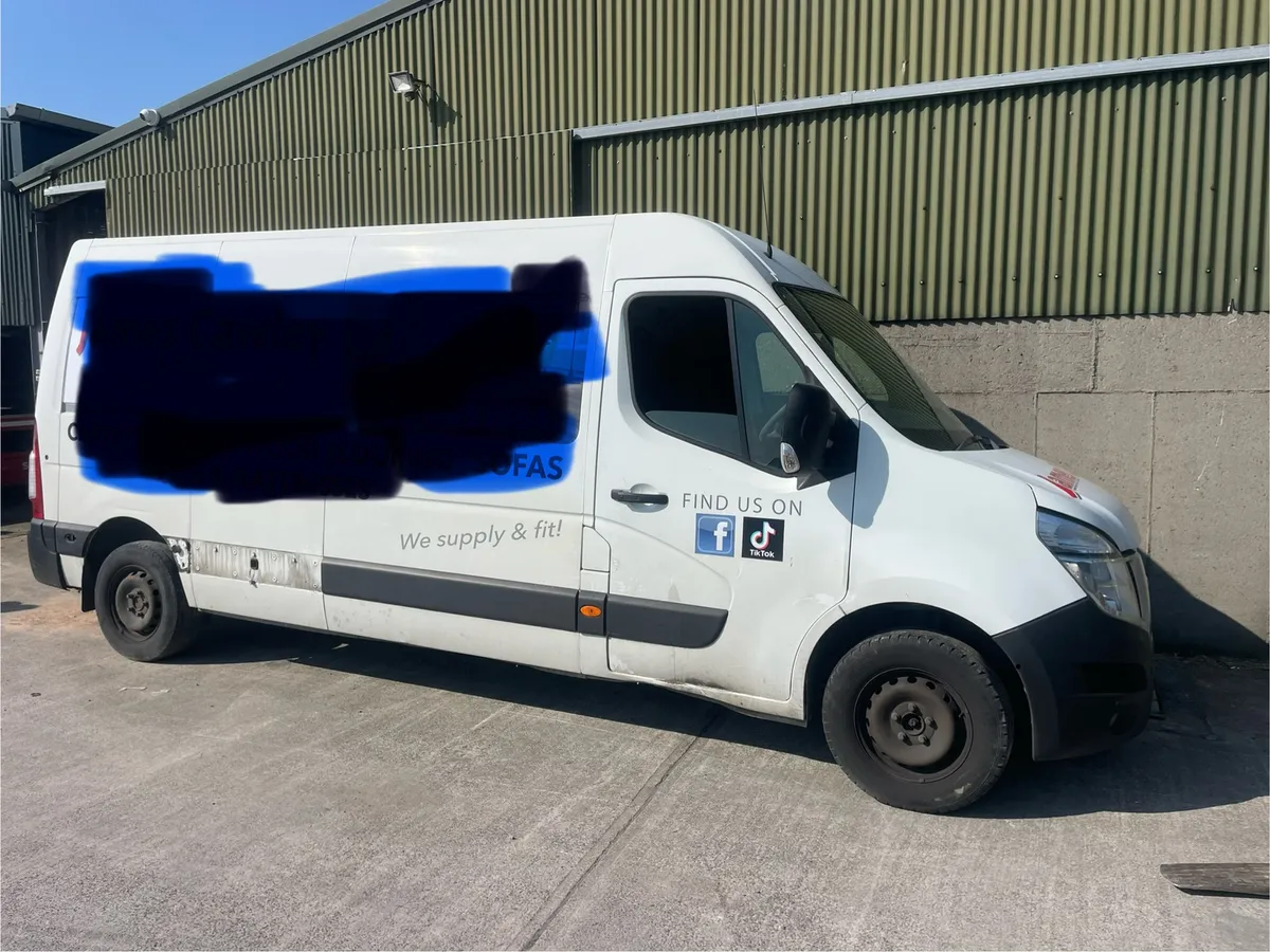 162 Nissan nv400 2.3 fwd for dismantling