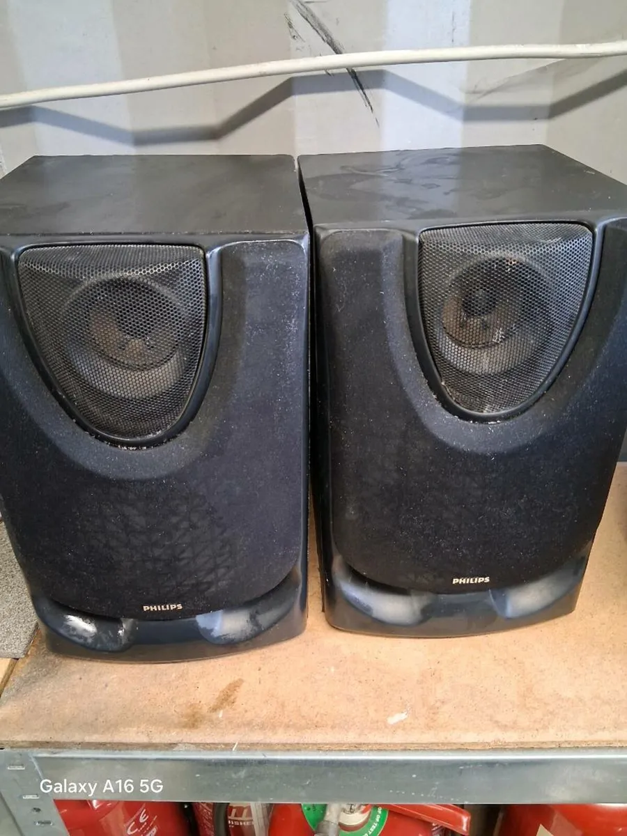 Speakers - Image 1