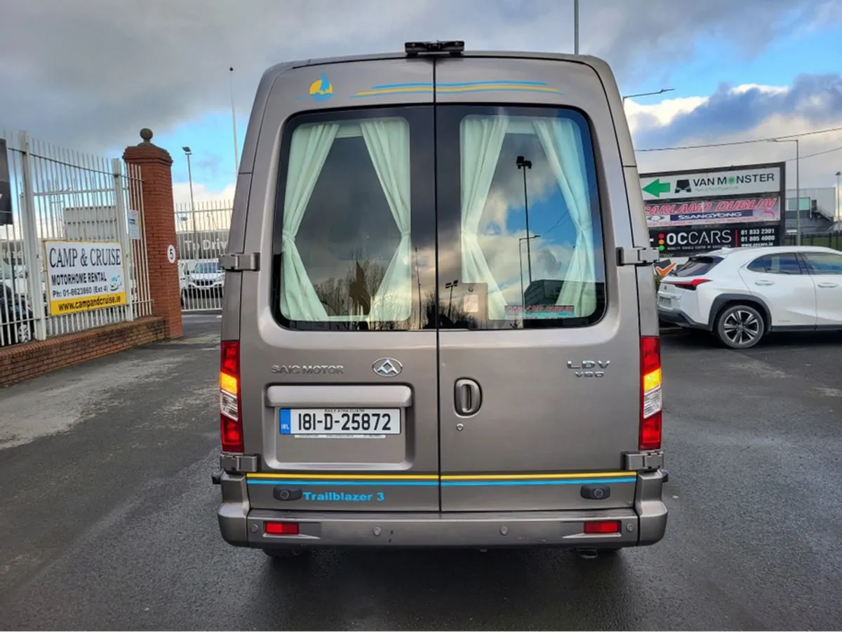 LDV V80 6mts Warranty x3 Berth Campervan - Image 4