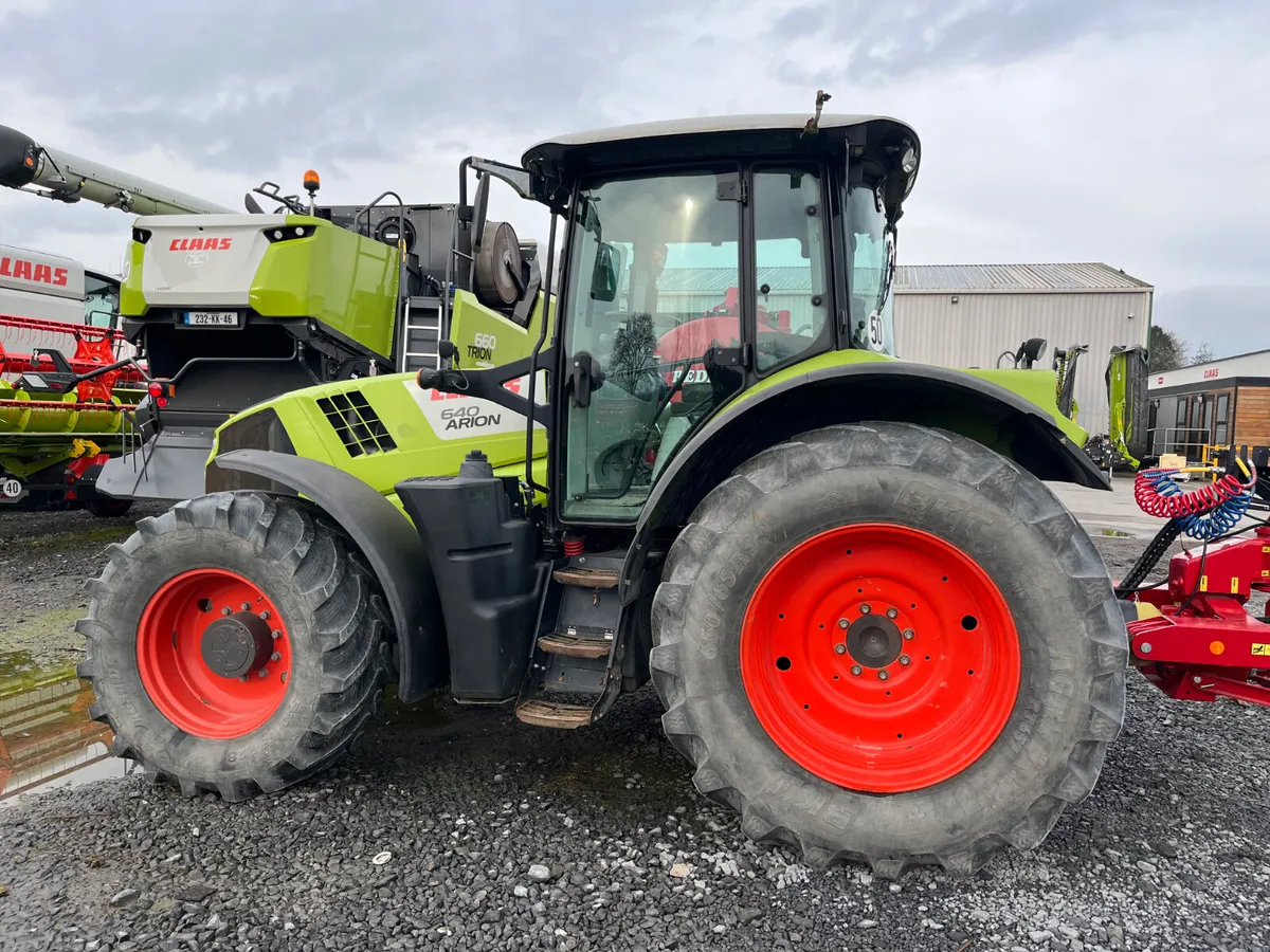 Claas Arion 640 CIS - Image 3