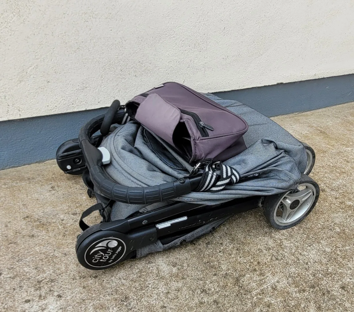 Stroller - Image 4