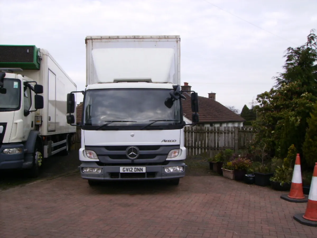 MERCEDES ATEGO 818 24FT BODY  IN GOOD ORDER - Image 1