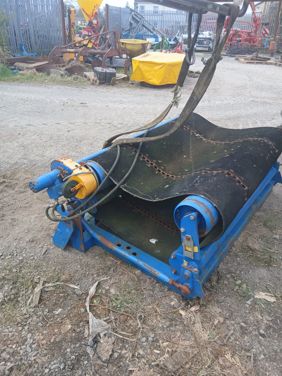 Hyd bale unroller for sale. - Image 1