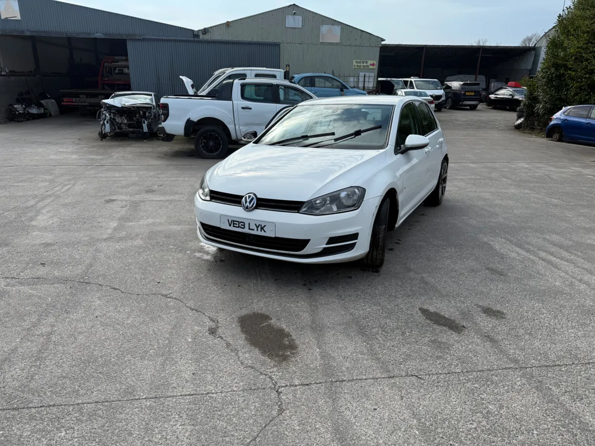 2013 VW Golf 1.6 TDI Auto - Image 2