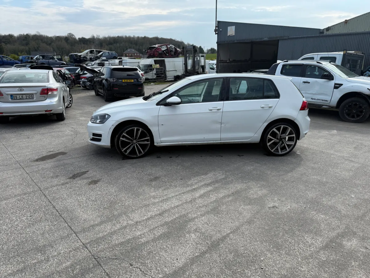 2013 VW Golf 1.6 TDI Auto - Image 3