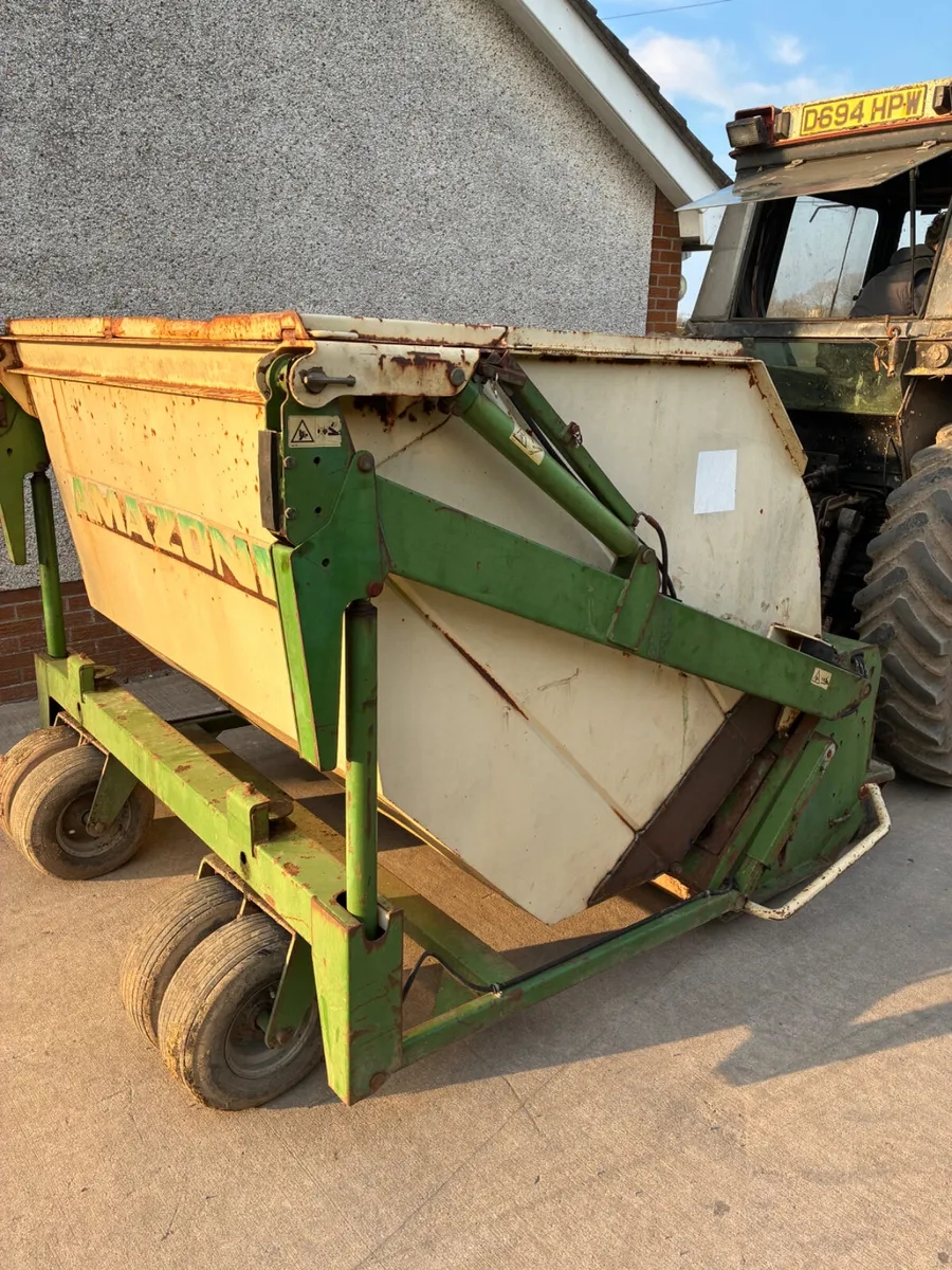 Amazone 180 hi tip mower collector - Image 2