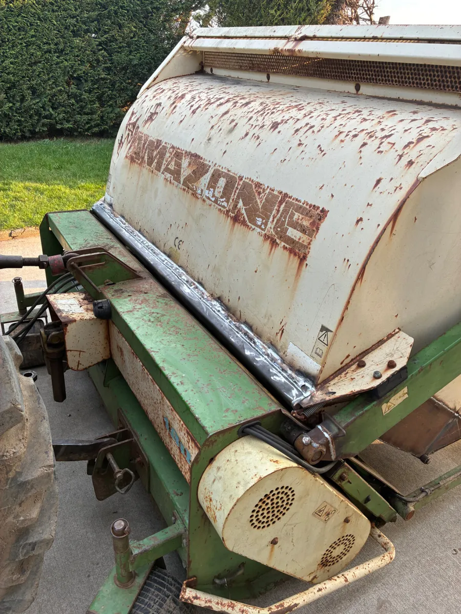 Amazone 180 hi tip mower collector - Image 4