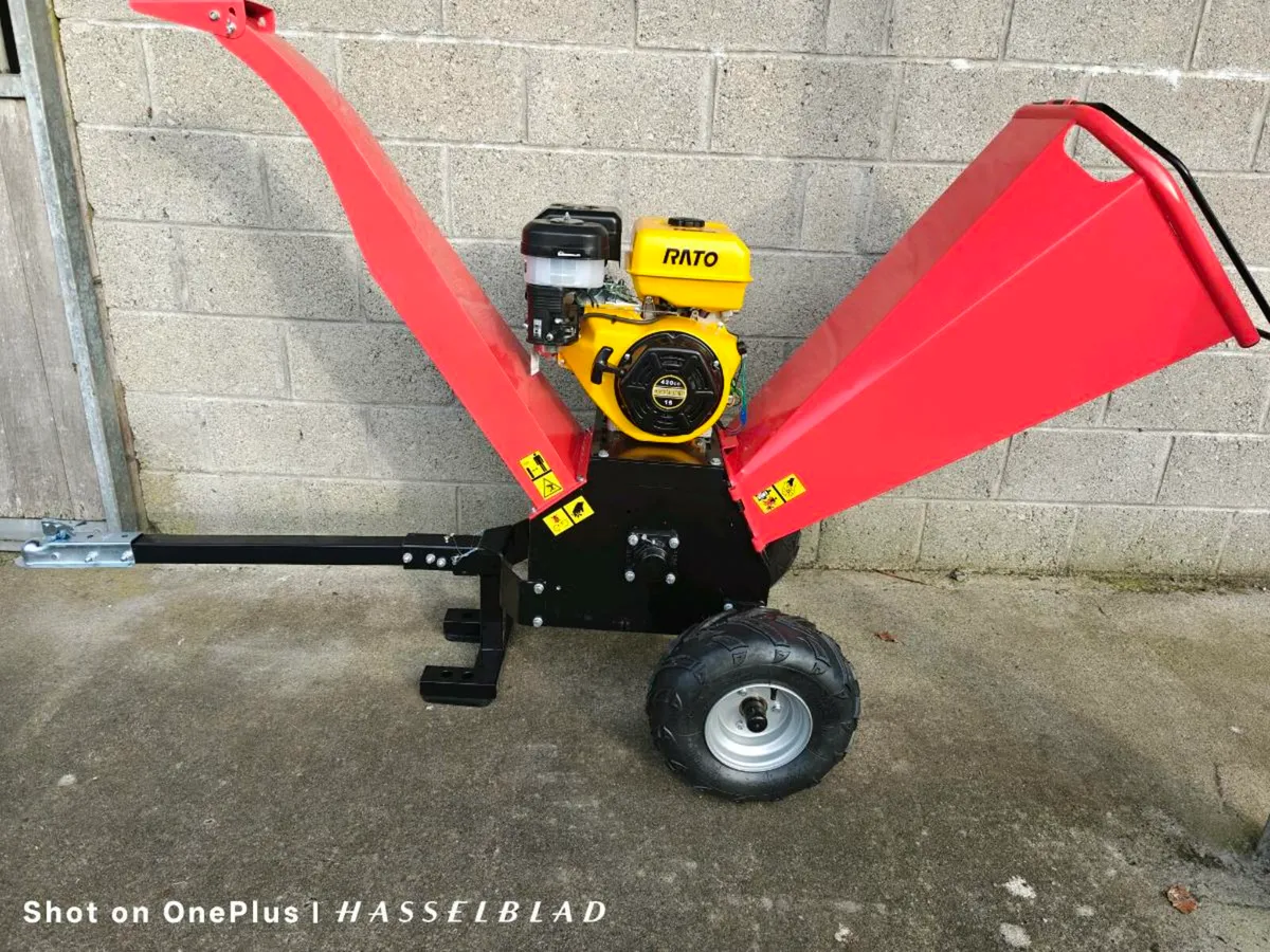 15hp petrol wood chippers - Image 1