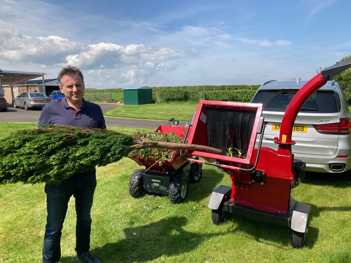 Wood chipper towed HAUSEN brand - Image 1