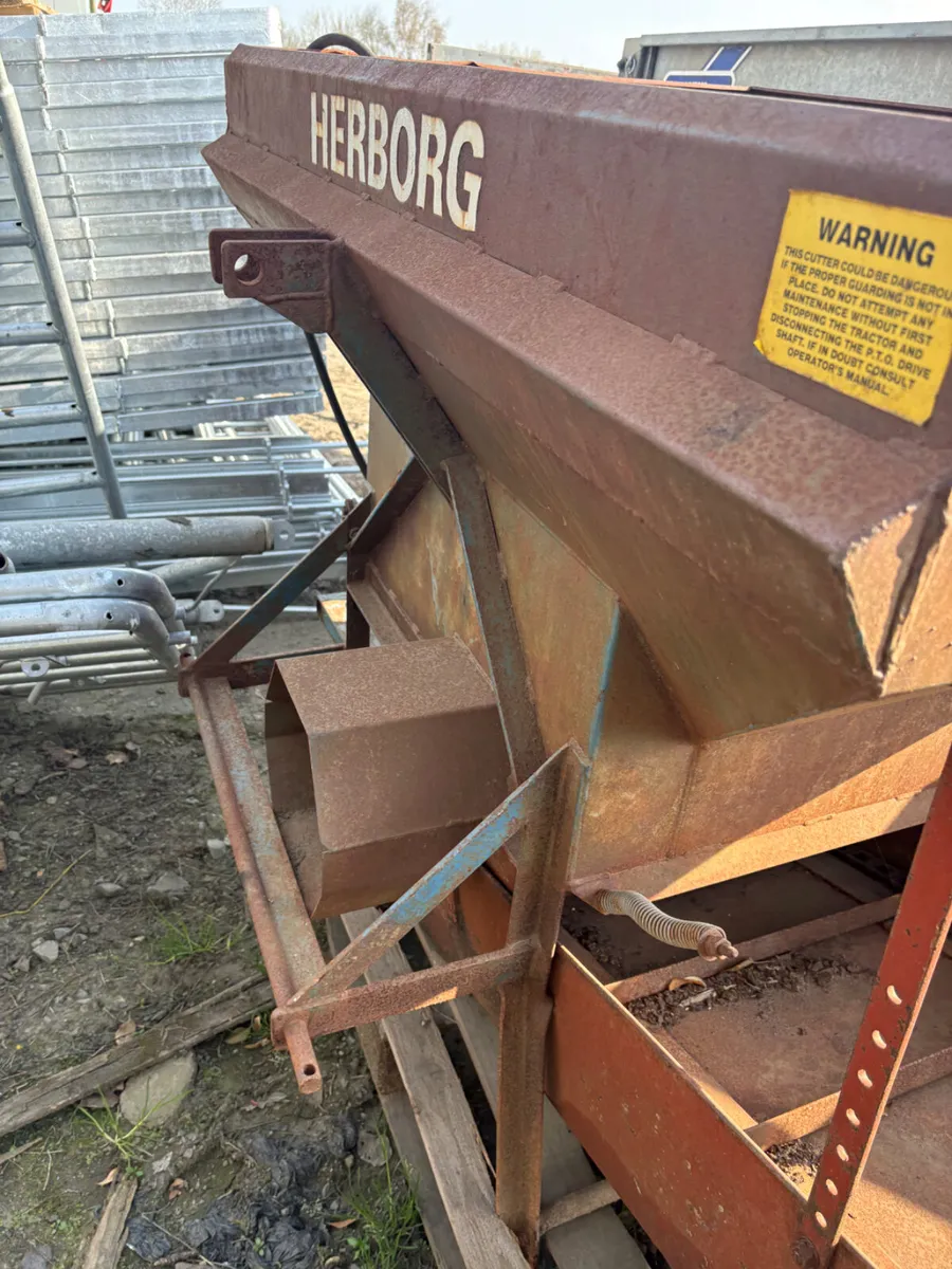 Beet chopper with convayor - Image 3