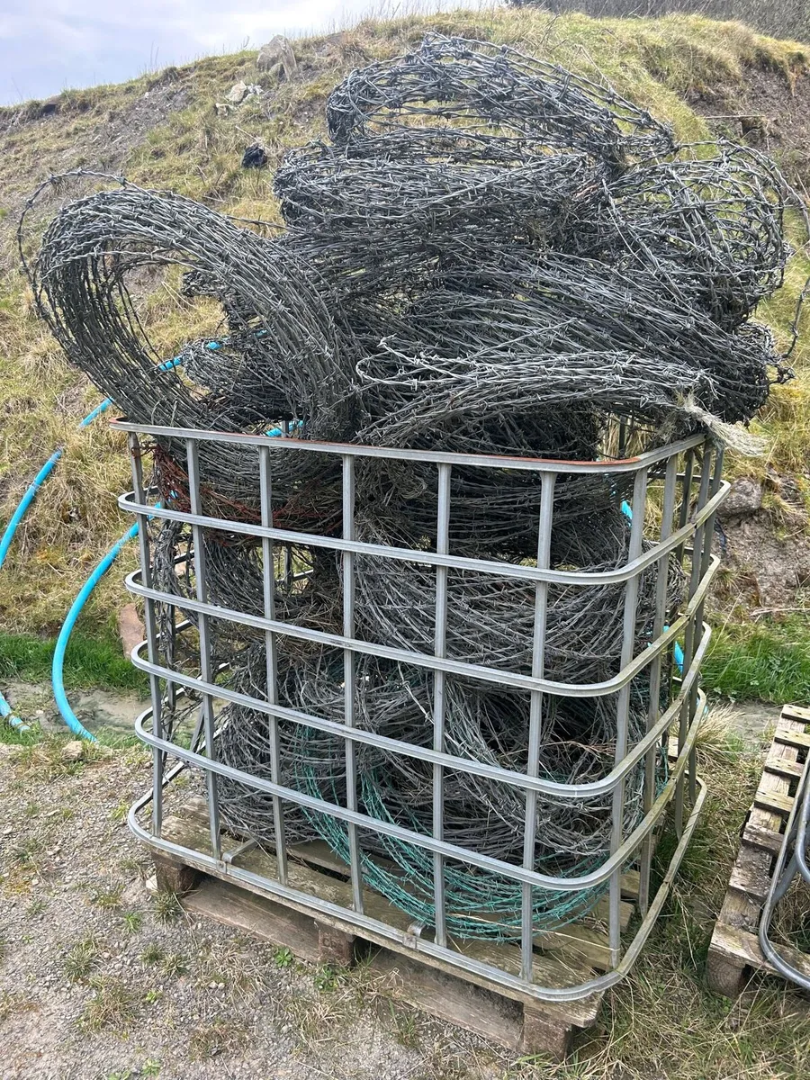 Barb Wire / Fencing Wire - Image 1