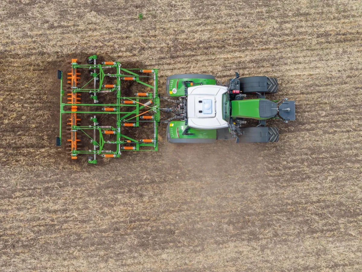 Amazone Cenio 3000 Cultivator - Image 4