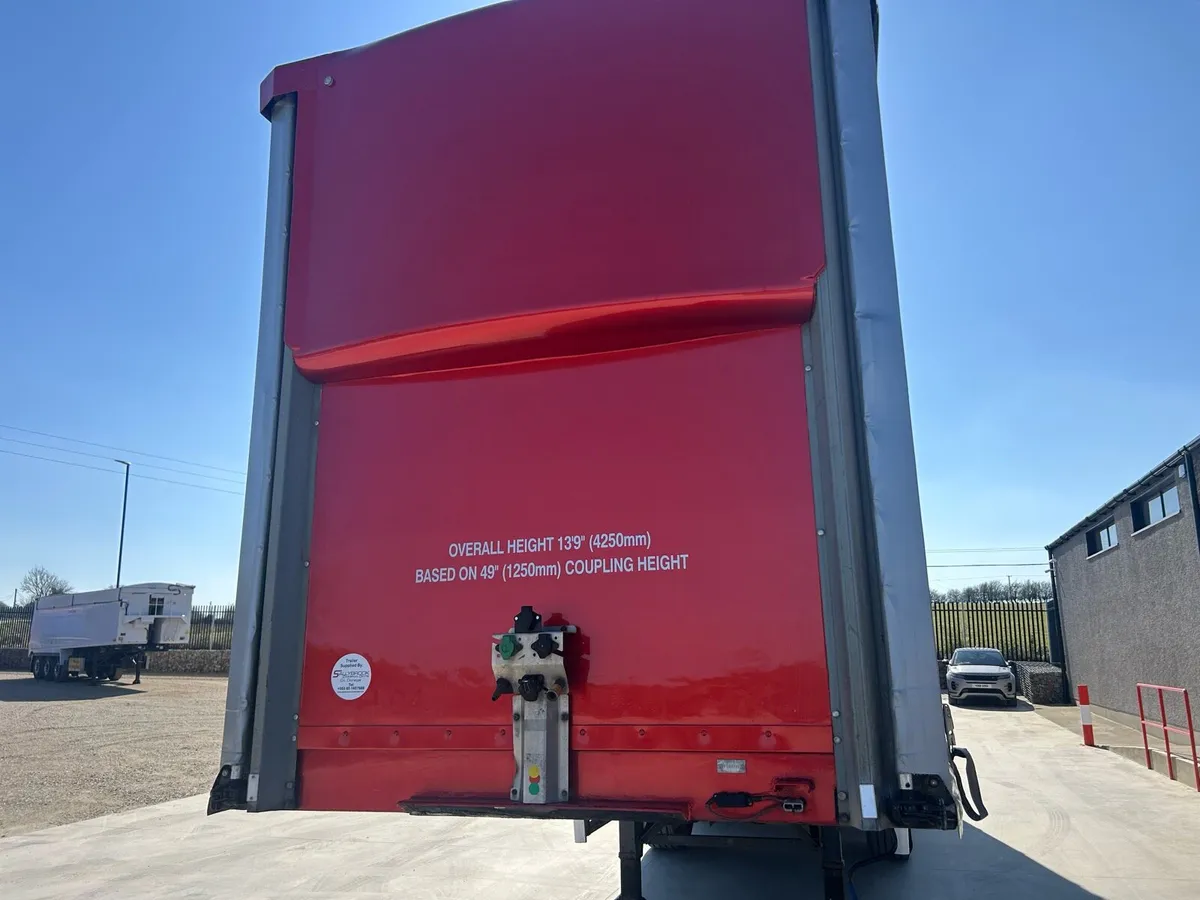 2013 36 feet  Curtainsider - Image 3