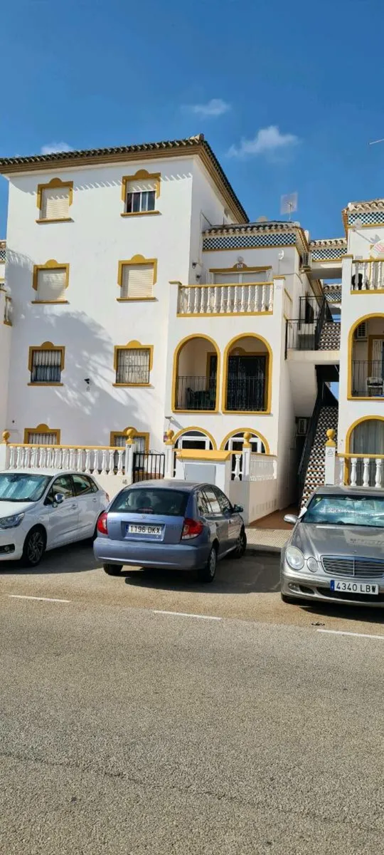 Sale..Penthouse apartment 3bed in La Zenia Spain - Image 1