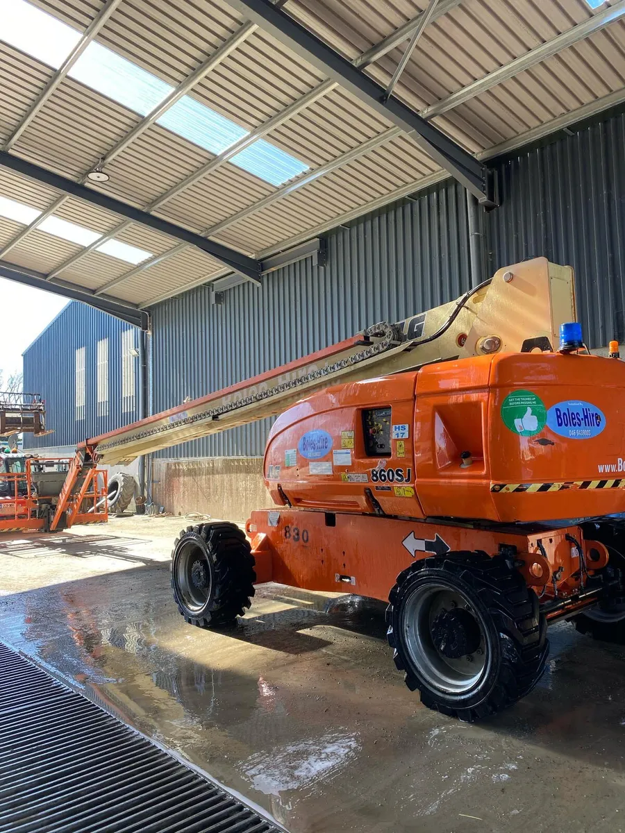 2018 JLG 860 - Image 1