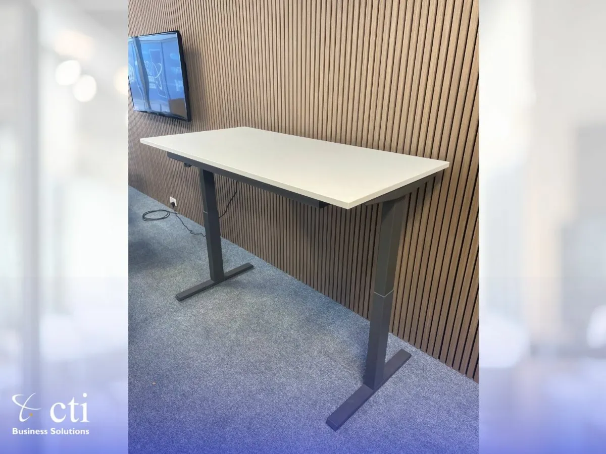 5 X Steelcase Height Adjustable Desks - Grade A - Image 2