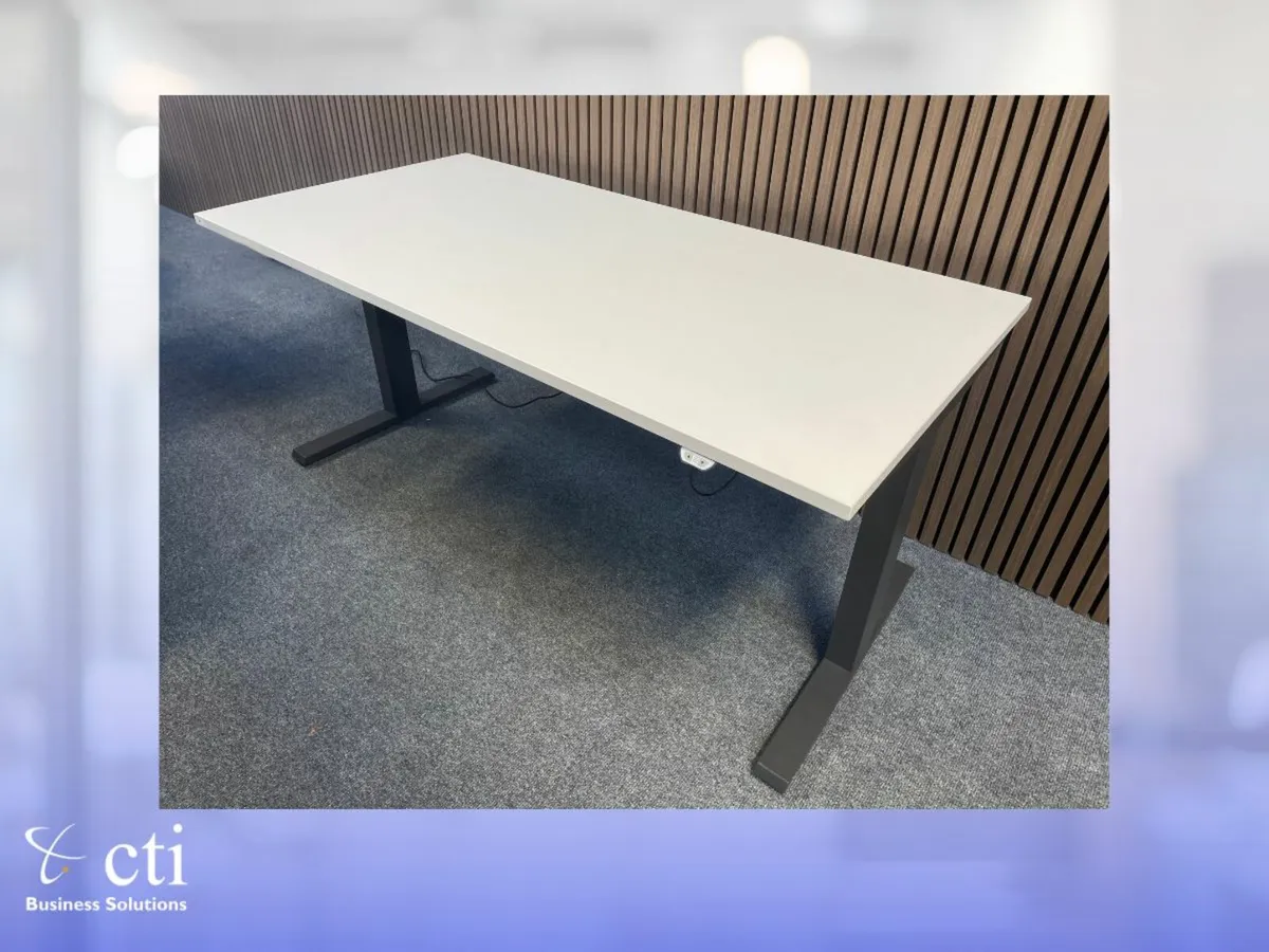 5 X Steelcase Height Adjustable Desks - Grade A - Image 4