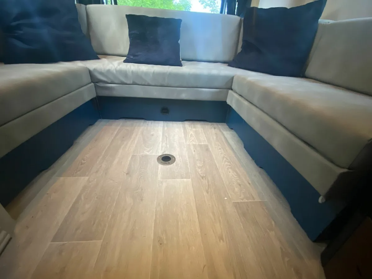 Large Campervan - Image 3