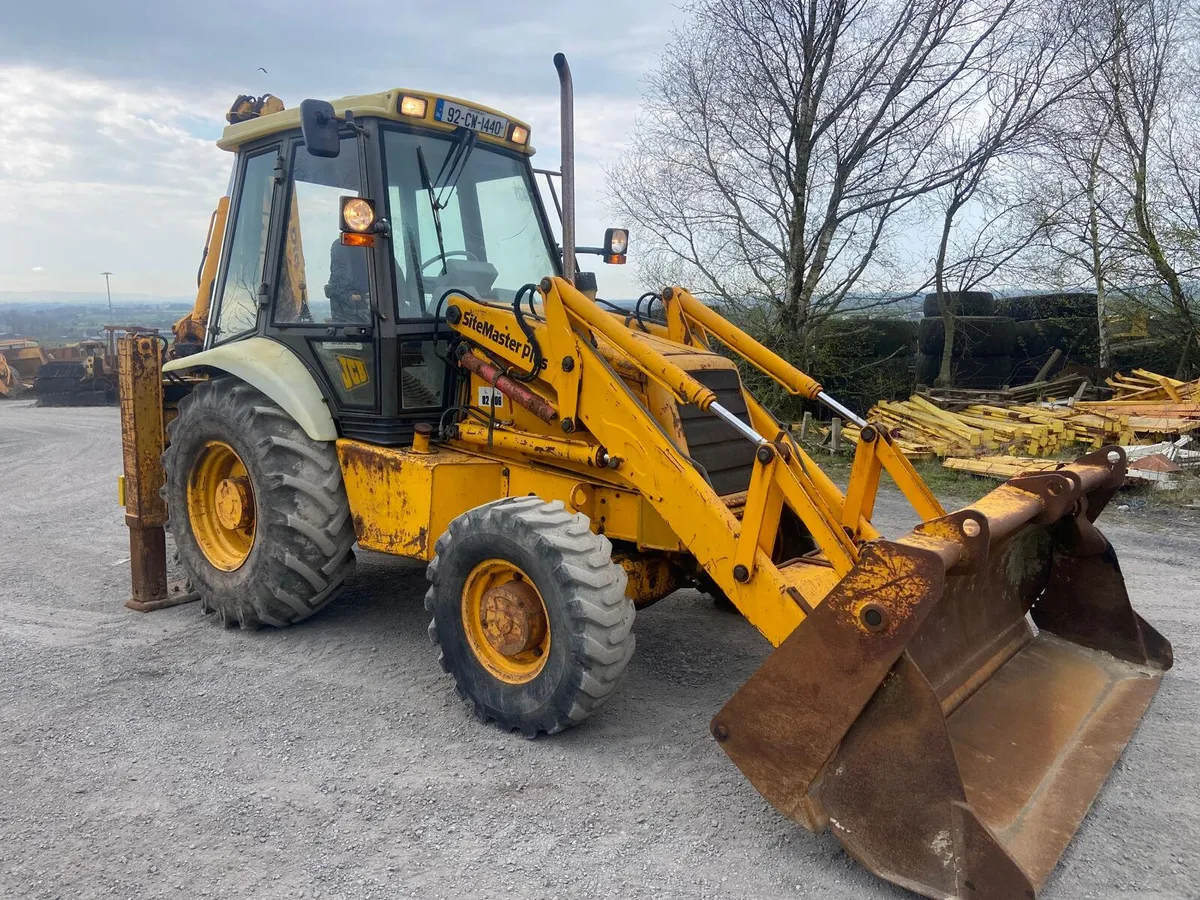 JCB 3CX Backhow Loader - Image 4