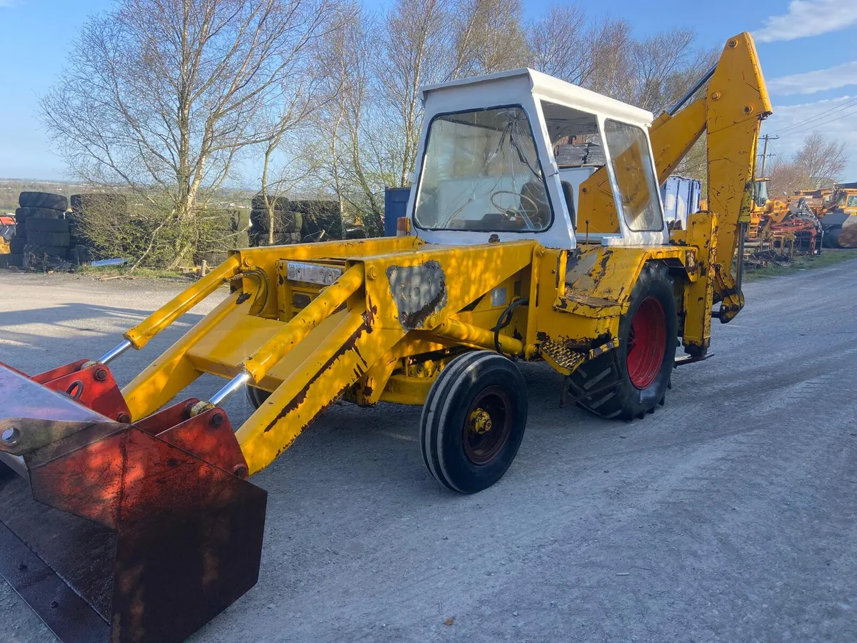 JCB 3C MK 111 Digger Loader - Image 4