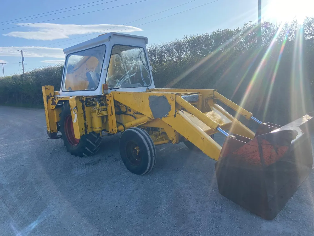 JCB 3C MK 111 Digger Loader - Image 4