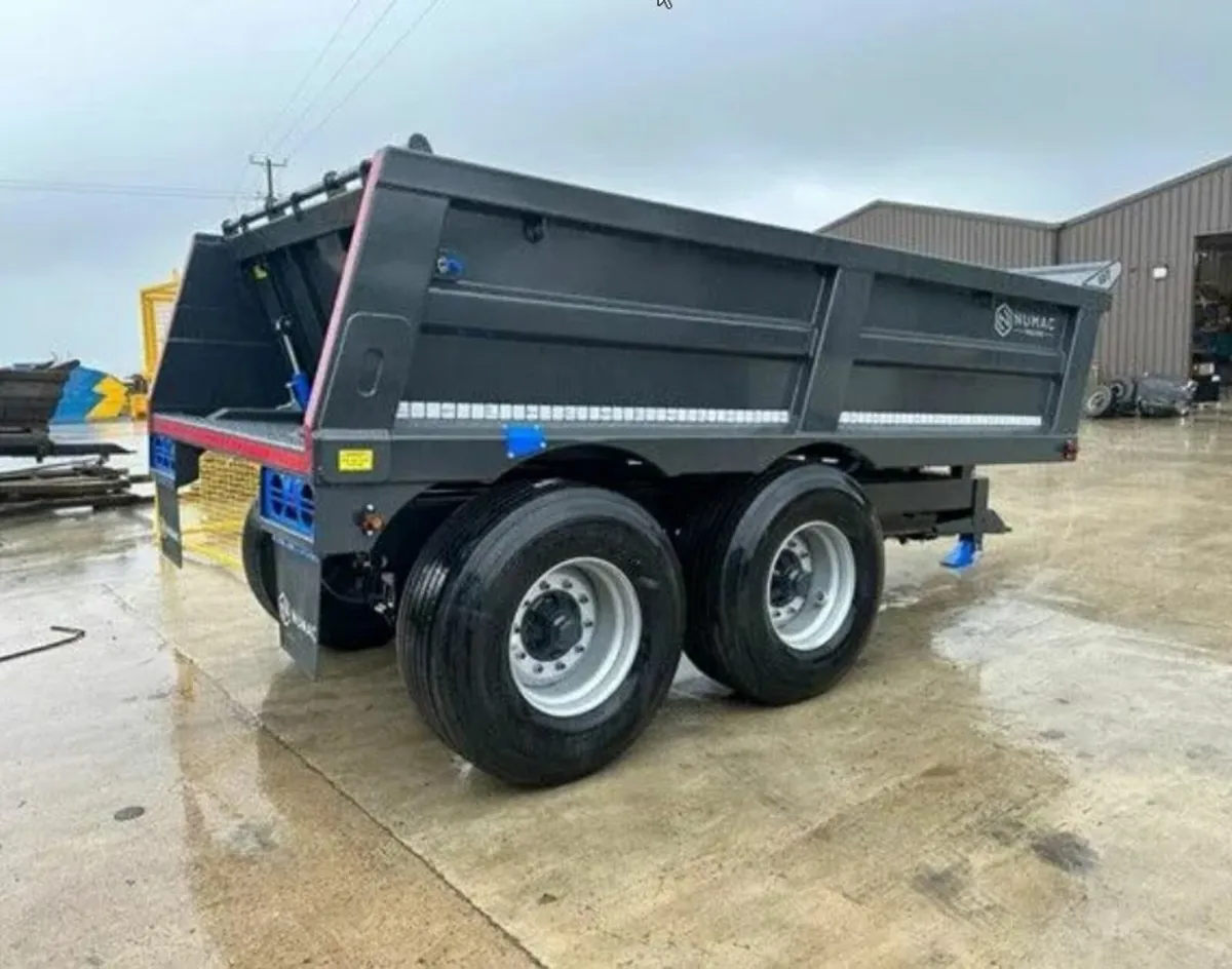 16-Ton Numac Dump Trailer with Magic Door NEW - Image 4