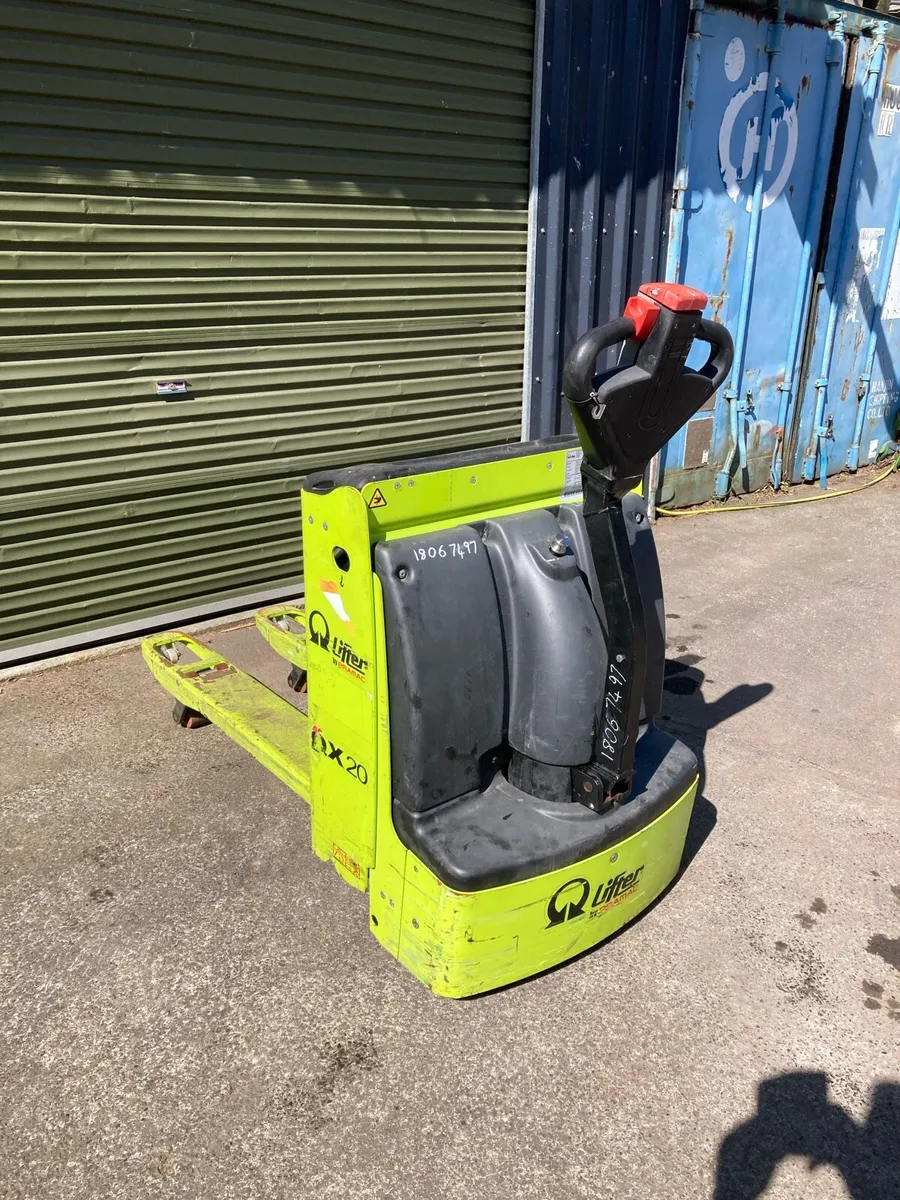 Battery Pallet Truck - Image 3