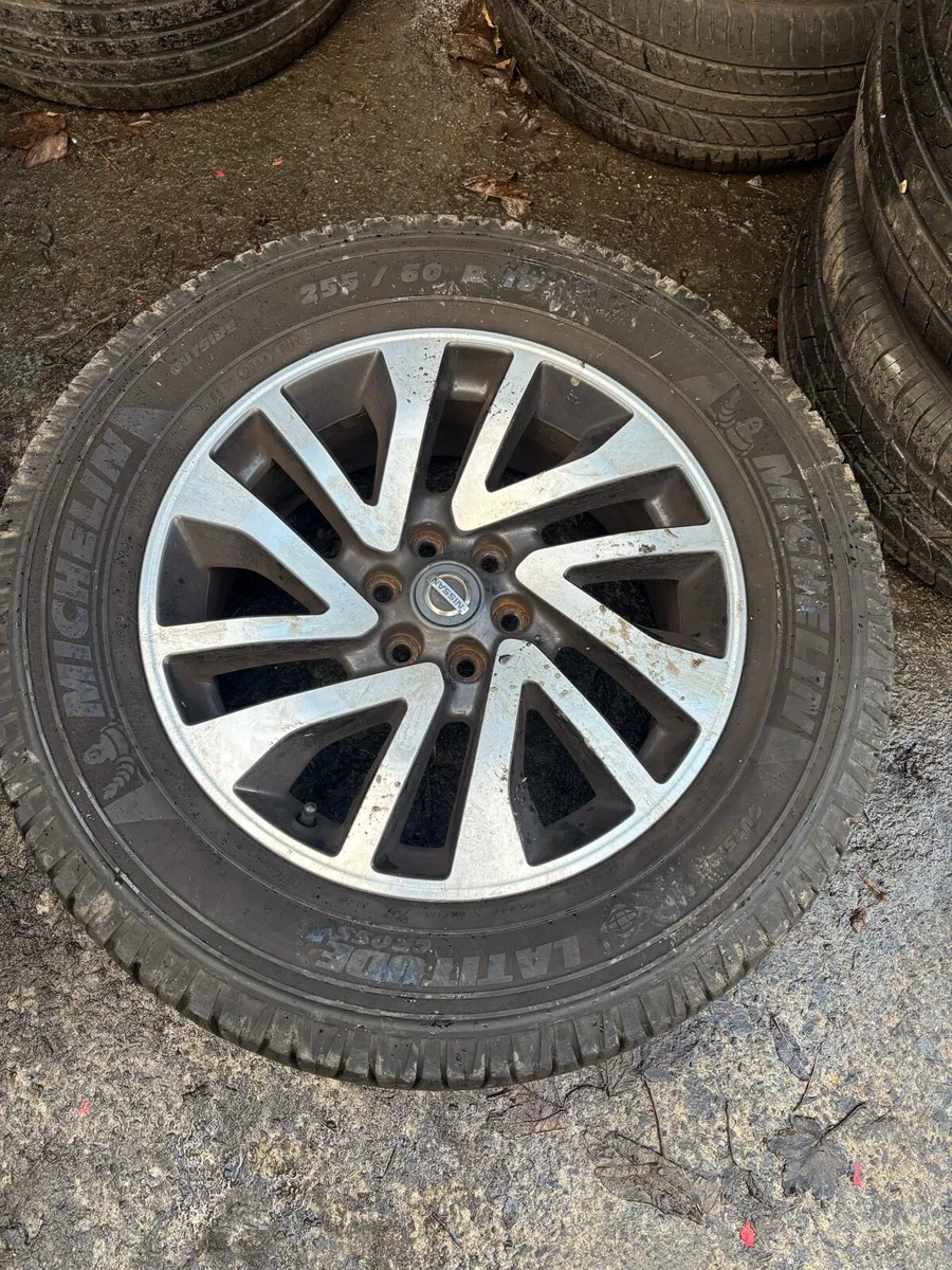 Nissan navara alloys - Image 1