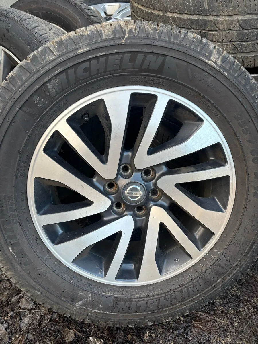 Nissan navara alloys - Image 3
