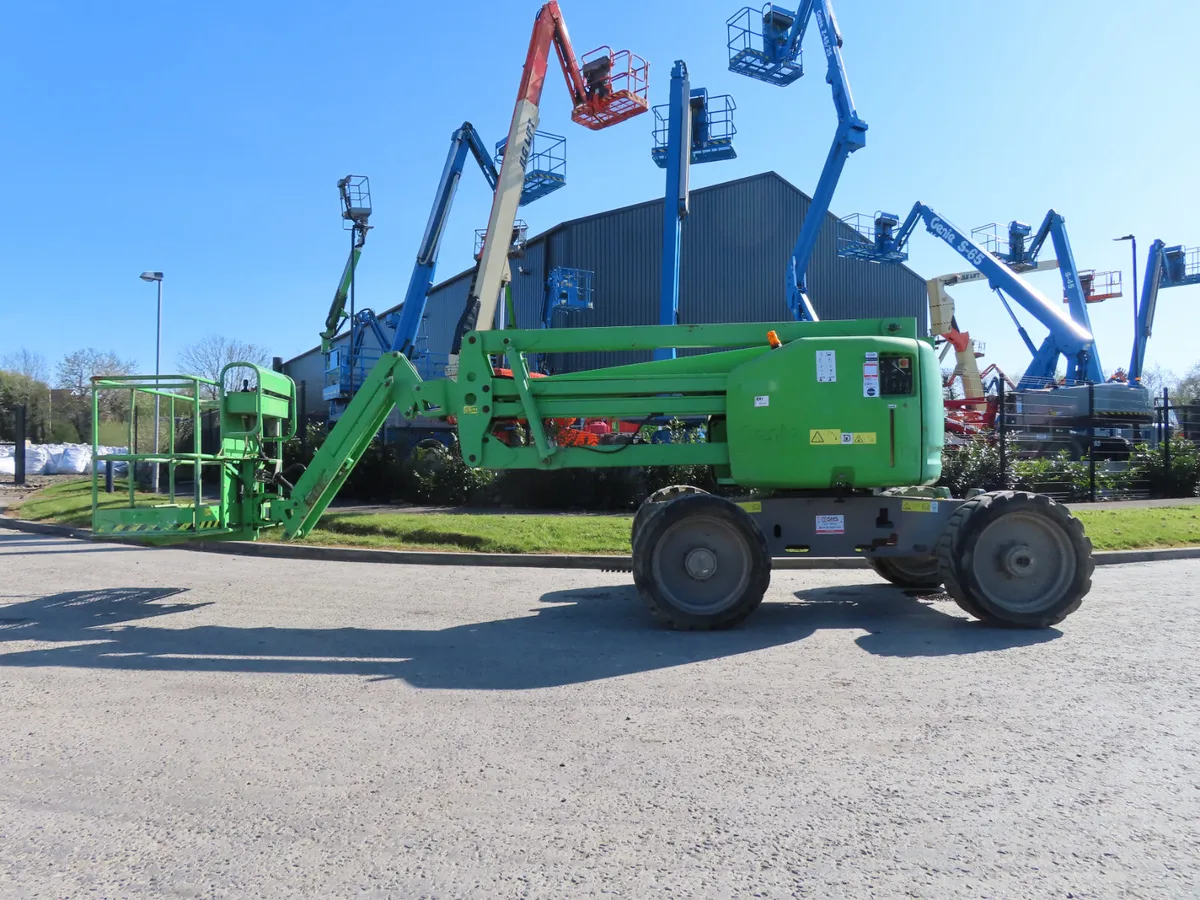 Genie Z45/25J Articulating Boom Lift 2012 - Image 1