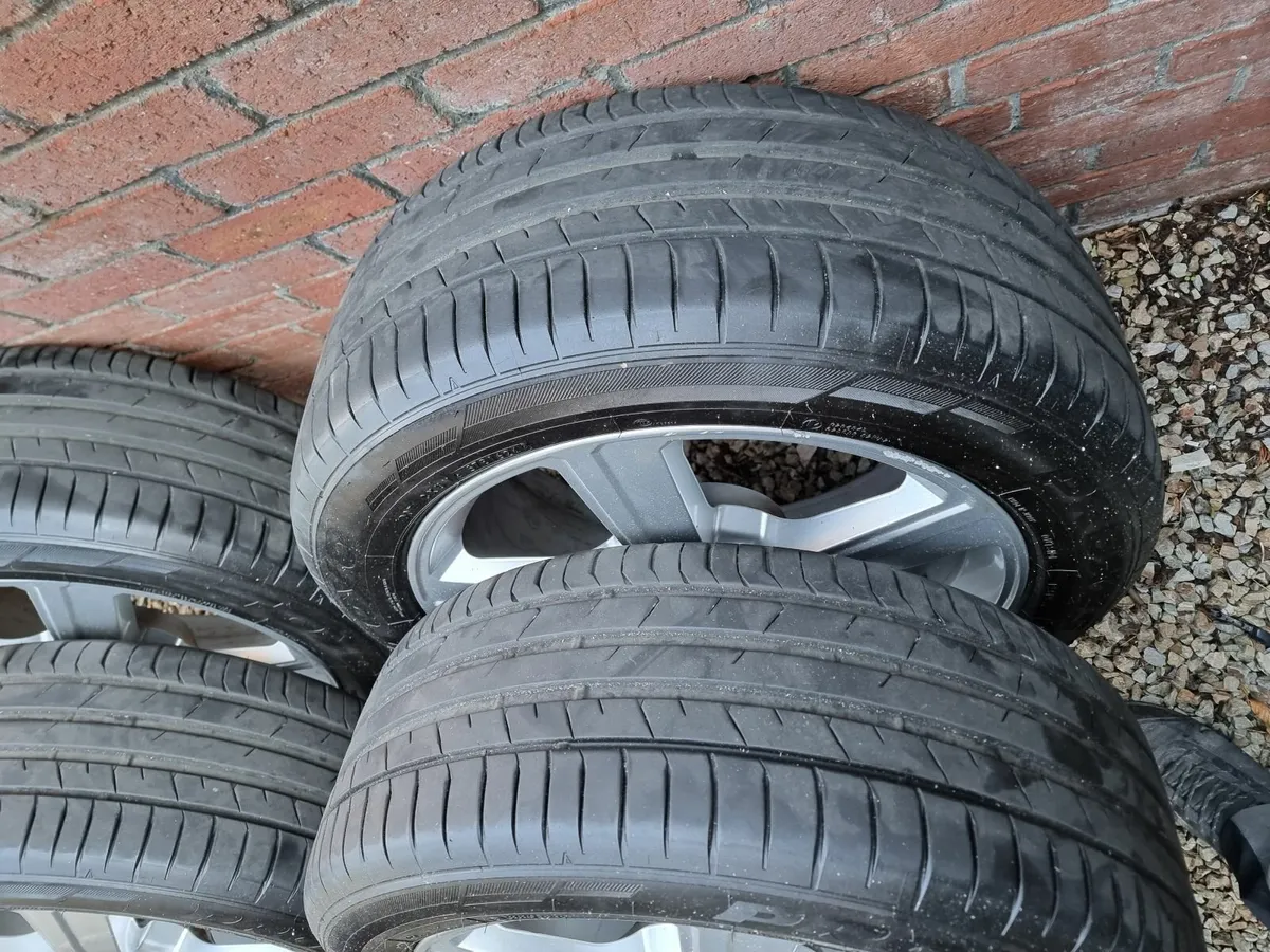 Audi Etron alloy wheels. 20" - Image 4