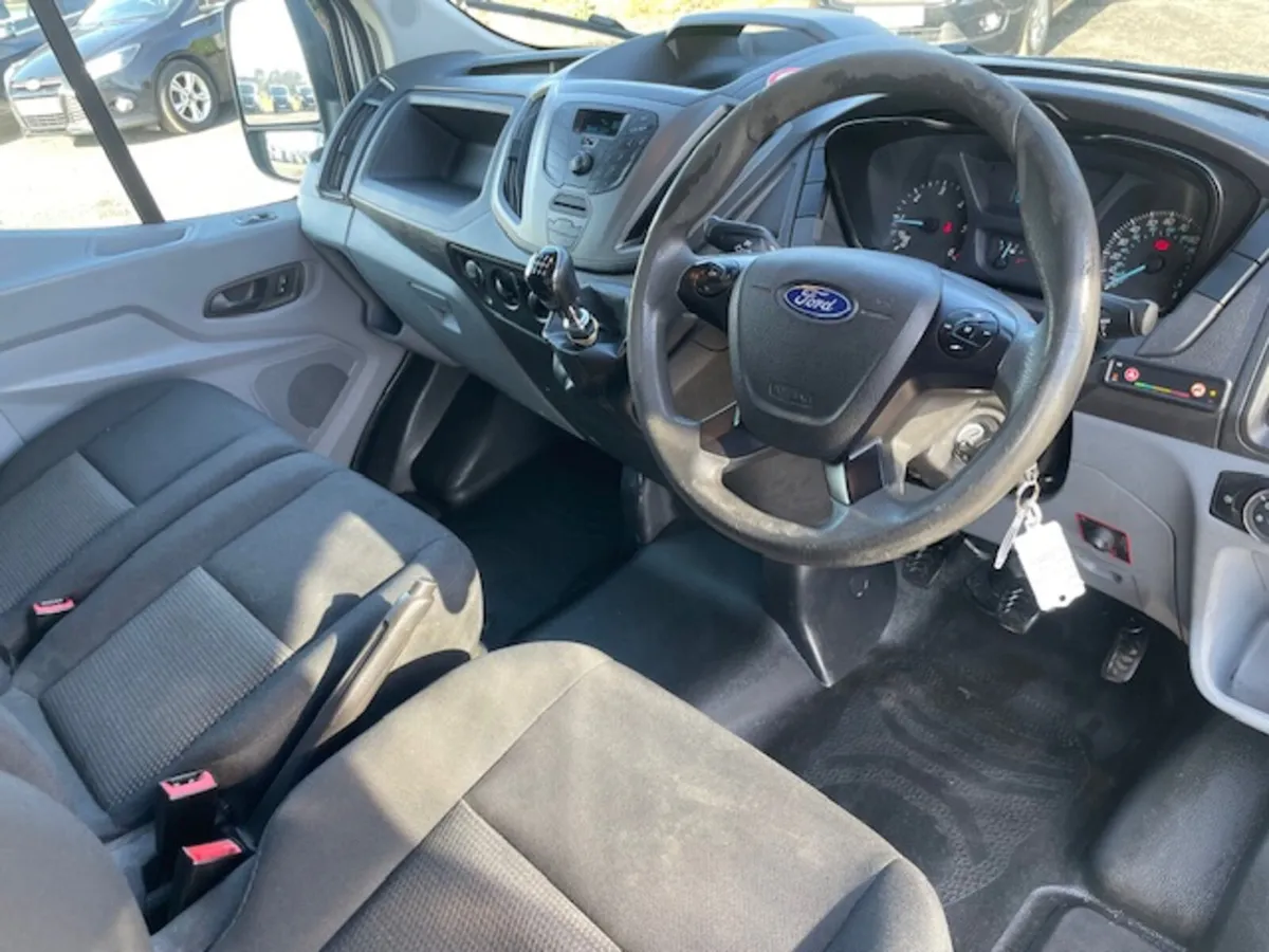 Ford Transit 350 Luton Box Van ** €215 VRT ** - Image 3