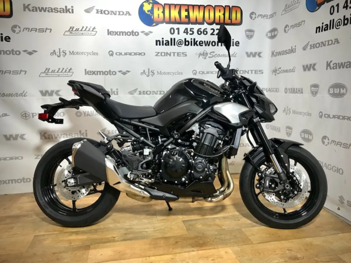 Kawasaki Z900 - Image 1